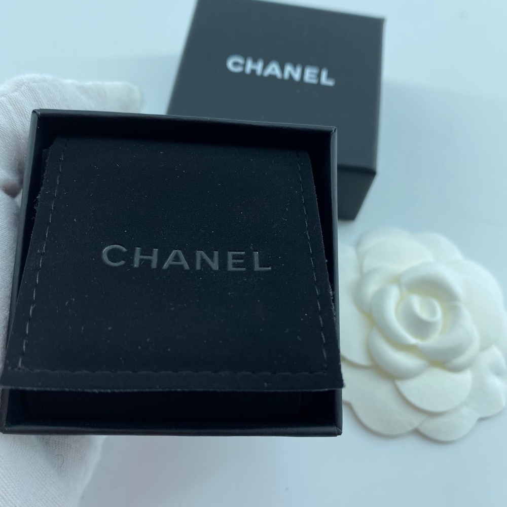 Chanel vintage gold ear clips - Picture 7 of 7